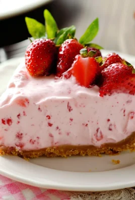 Frozen Strawberry Cream Pie