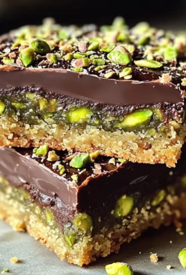 Brown Butter Dubai Pistachio Chocolate Chip Cookie Bars 🍪