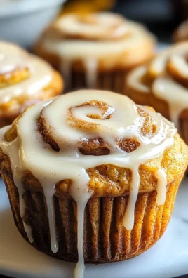 Pumpkin Cinnamon Roll Muffins
