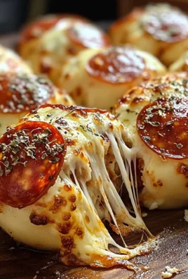 Easy Pepperoni Pizza Bombs